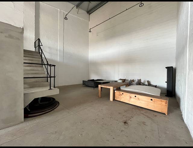 211M² FACTORY FOR SALE IN SHAKAS HEAD